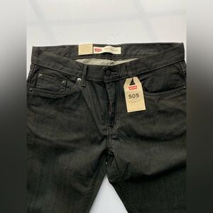 Levi's Jeans Boys Husky Size 14
33x28